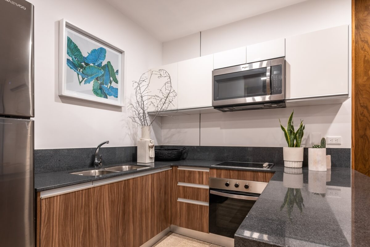 Condo with private pool and 58m2 garden, yoga area, barbecue area, 2 pools with lounge areas, pre-construction, sale Tulum.