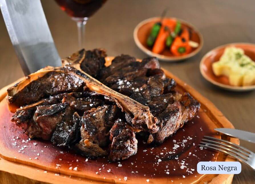 Departamento 3 recamaras, mas estudio y family room, cuarto de servicio con ba&ntilde;o, cine, spa, juegos para ni&ntilde;os, cuarto de juegos, alberca, c