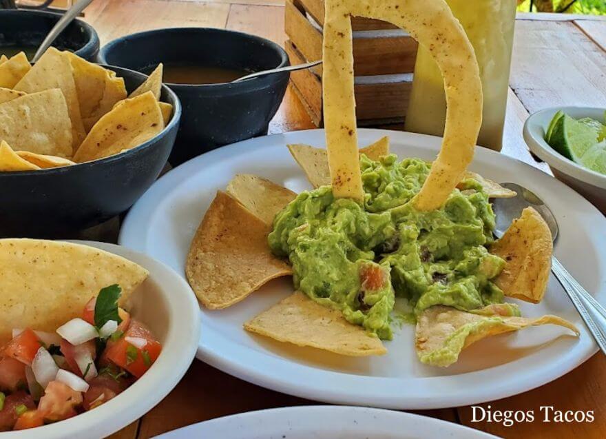 Lot 5 minutes from the beach, near the airport, 960 m2 for sale in Urba neighborhood, Cozumel.