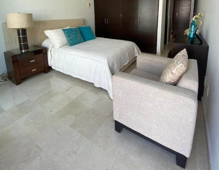 House in private community with clubhouse, children&amp;#39;s playground, pool with swimming lane, paddle tennis court, 7,000 m2 of green areas