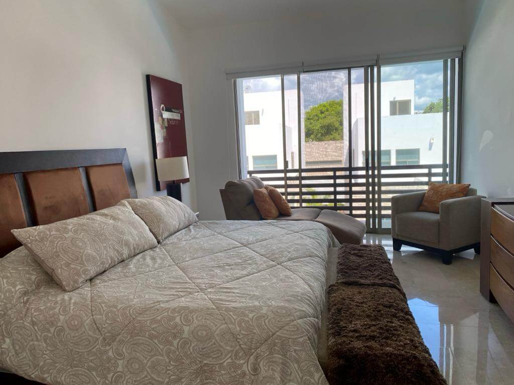 House in private community with clubhouse, children&amp;#39;s playground, pool with swimming lane, paddle tennis court, 7,000 m2 of green areas