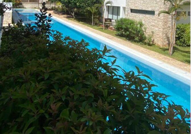 House in private community with clubhouse, children&amp;#39;s playground, pool with swimming lane, paddle tennis court, 7,000 m2 of green areas