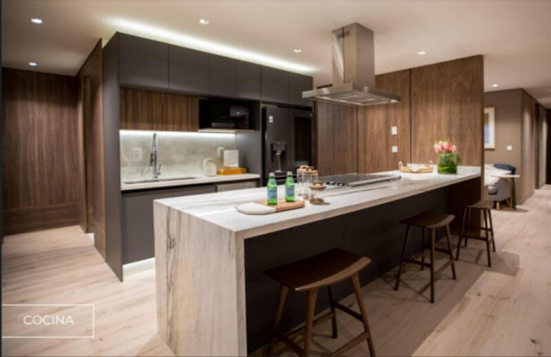 Luxury condominium with hotel amenities, Cuauht&eacute;moc, Mexico City