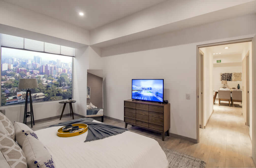 Apartment with cinema, pool, gym with spinning zone, golf course view, family room, service room with bathroom, amenities for the whole fami