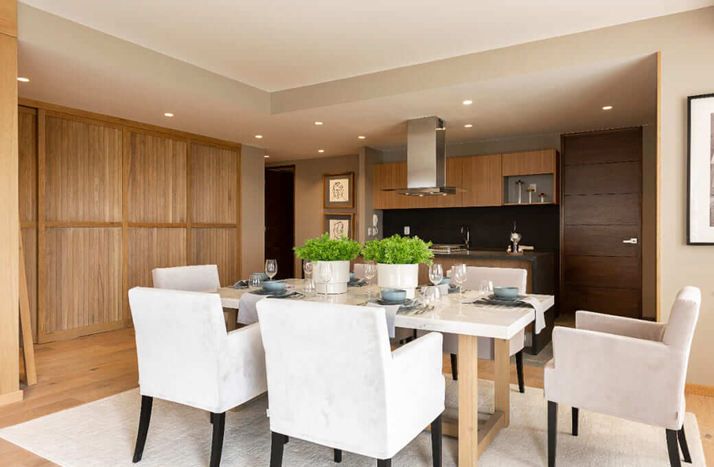 Departamento con terraza y jardin, 4 estacionamientos, alberca con carril de nado, gimnasio, area de juegos, areas verdes, en venta en Santa