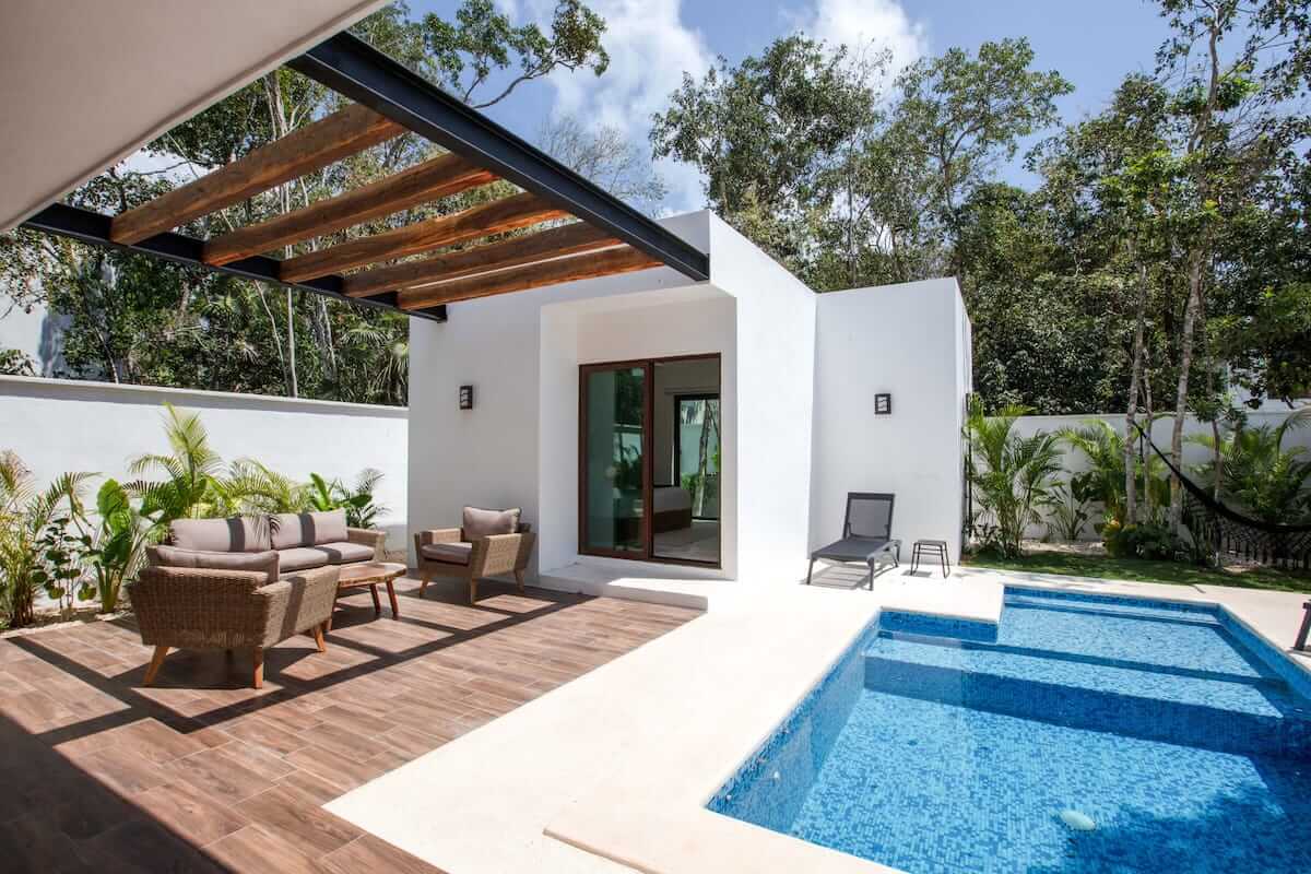 Luxury Villa in Tulum Country Club with private pool and Golf club, for sale, Tulum