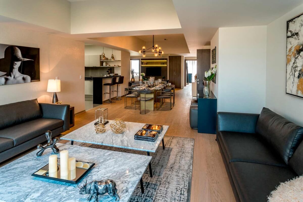 Condo with10m2 covered terrace, double height, heated pool, cafeteria, sky lounge, playground for children, pet friendly, pre-construction f