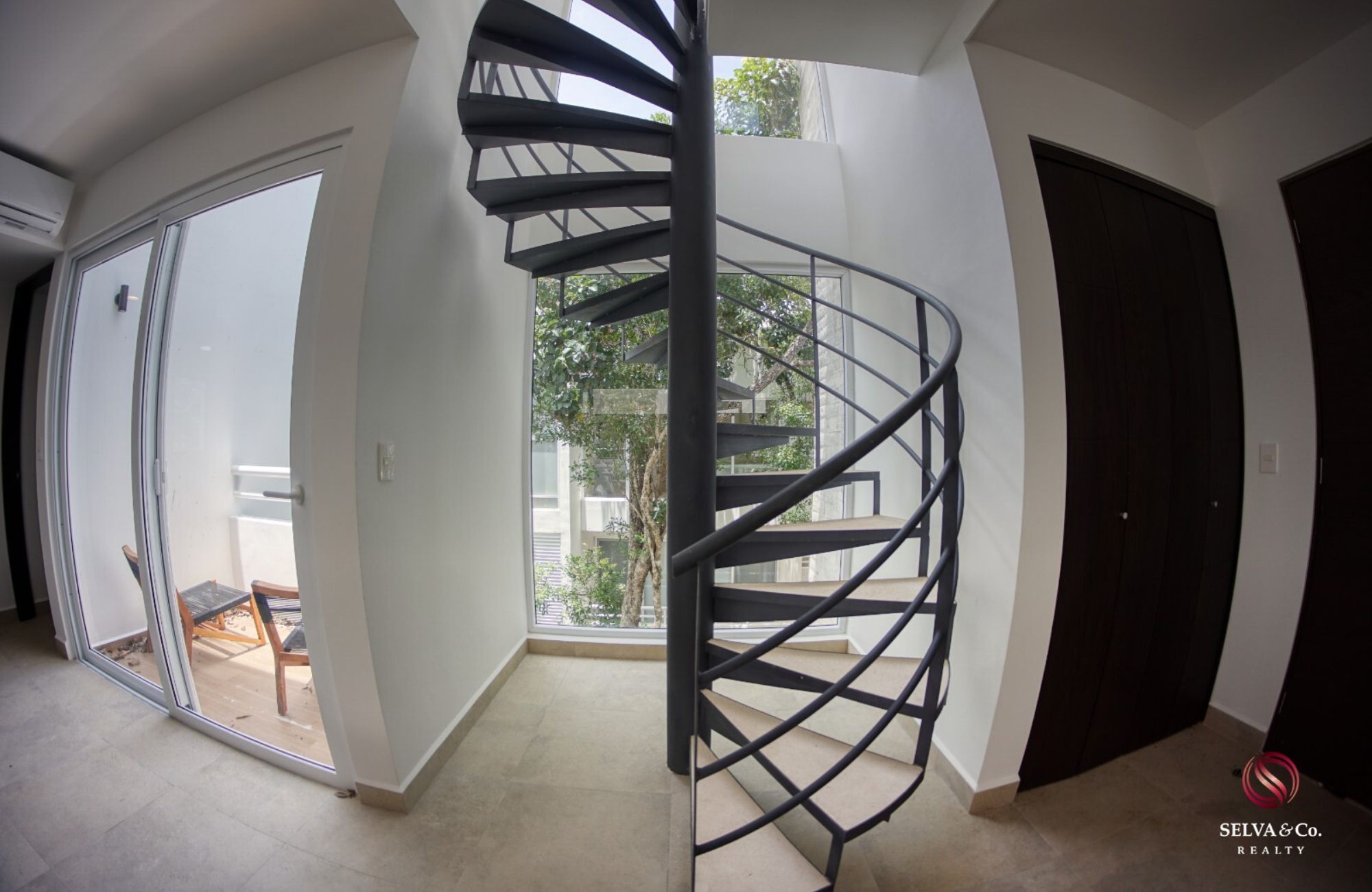 Penthouse with exclusive pool for adults on the rooftop, family pool on the ground floor, gym, co-working, spa, in pre-construction for sale
