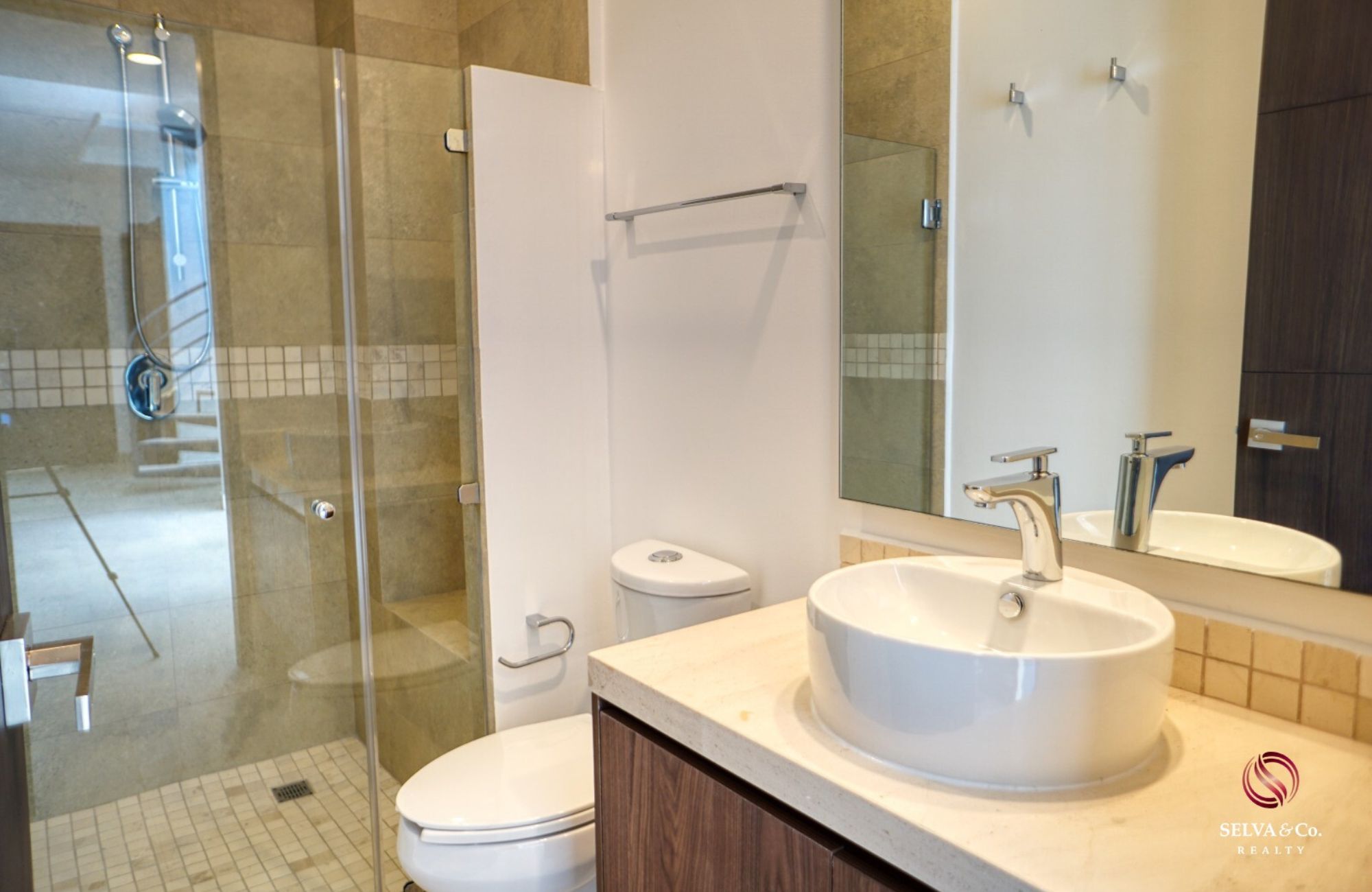 Penthouse with exclusive pool for adults on the rooftop, family pool on the ground floor, gym, co-working, spa, in pre-construction for sale