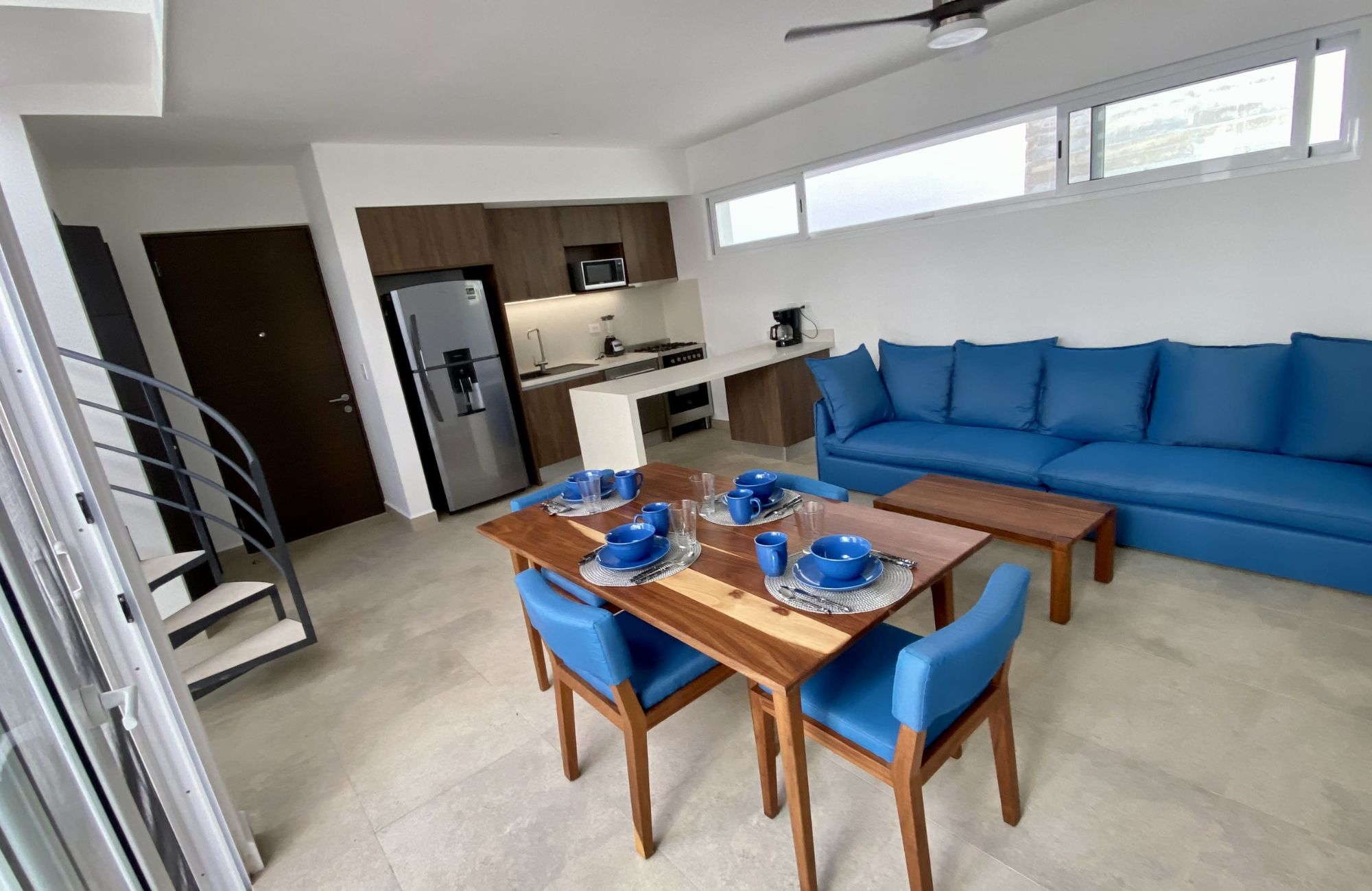 Penthouse with exclusive pool for adults on the rooftop, family pool on the ground floor, gym, co-working, spa, in pre-construction for sale