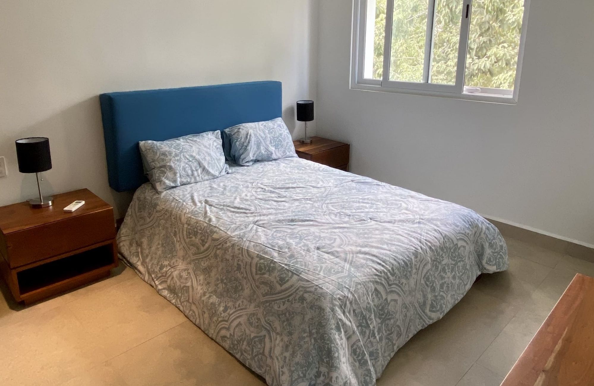 Penthouse with exclusive pool for adults on the rooftop, family pool on the ground floor, gym, co-working, spa, in pre-construction for sale