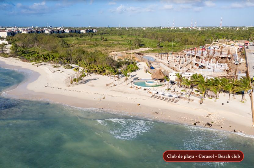 Beachfront condo, ground floor. spa, beach club, gym, for sale in Playa del Carmen.