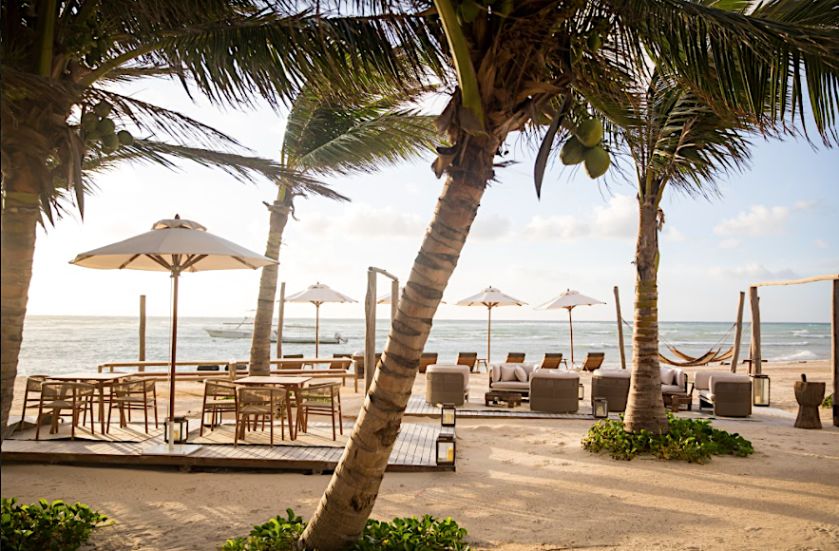 Golf course condominium, with clubhouse, cenotes, beach club, recreational parks, pre-construction for sale Playa del Carmen.