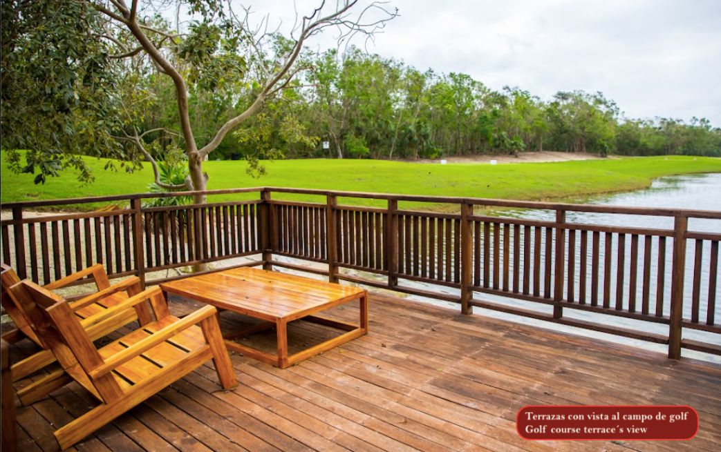 Condo with terrace and pool for sale,5th Avenue, Playa del Carmen