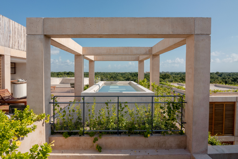 Apartment in Playacar, with 4 pools, playground for children, Pet zone, gym, clubhouse, restaurant, terrace bar, concierge and more, for sal