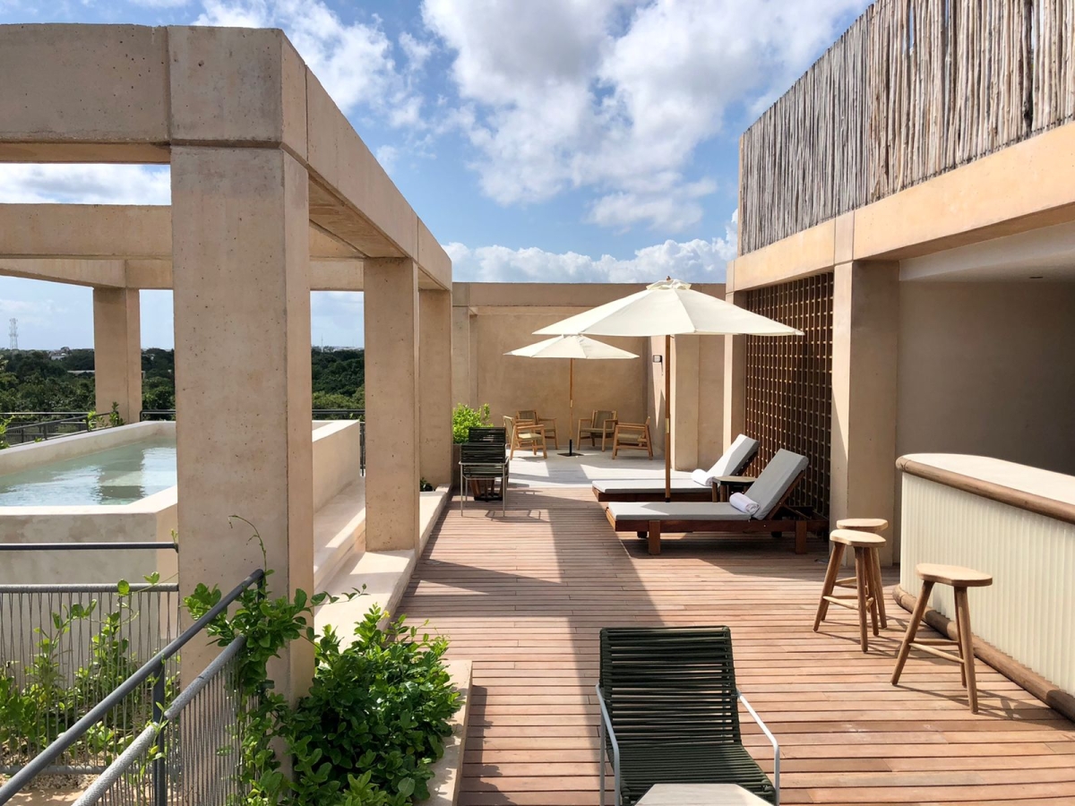 Condominio con swim up, entra a la alberca desde tu terraza, con club de playa, campo de golf, en venta, Corasol, Playa del Carmen, pre-cons