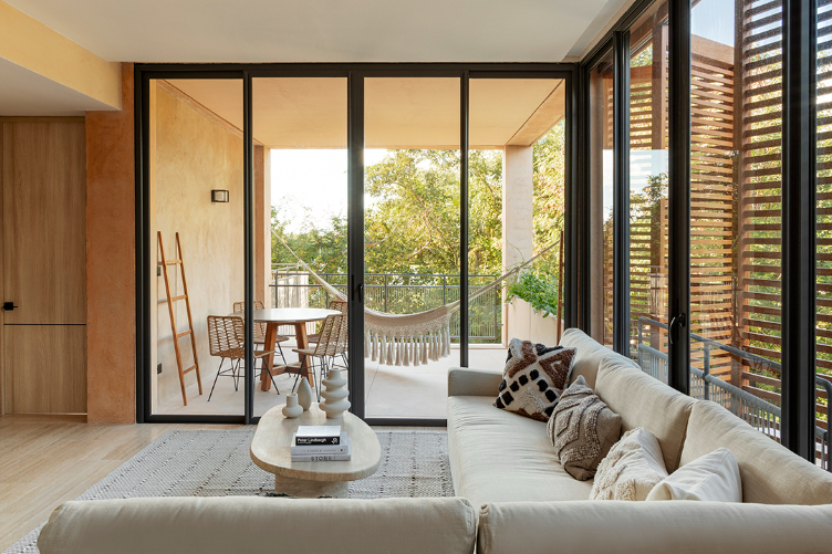 Condominio con swim up, entra a la alberca desde tu terraza, con club de playa, campo de golf, en venta, Corasol, Playa del Carmen, pre-cons