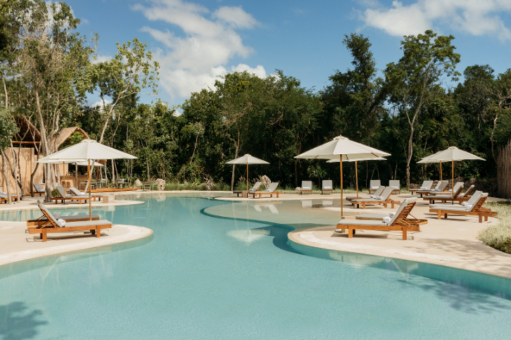 Condominium steps from the beach, ocean view pool, Playa del Carmen for sale.