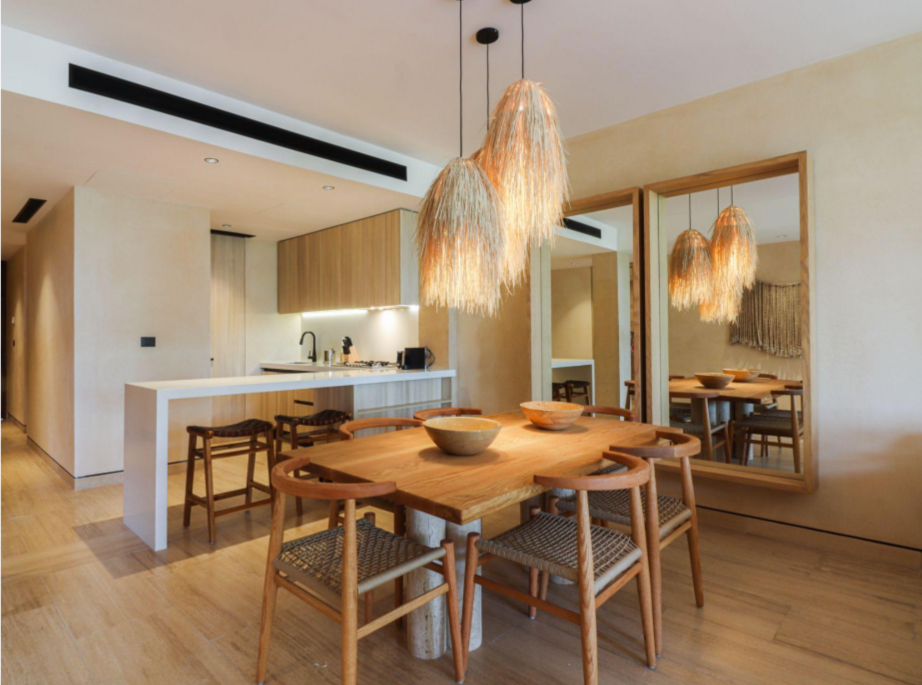 Condominium steps from the beach, ocean view pool, Playa del Carmen for sale.