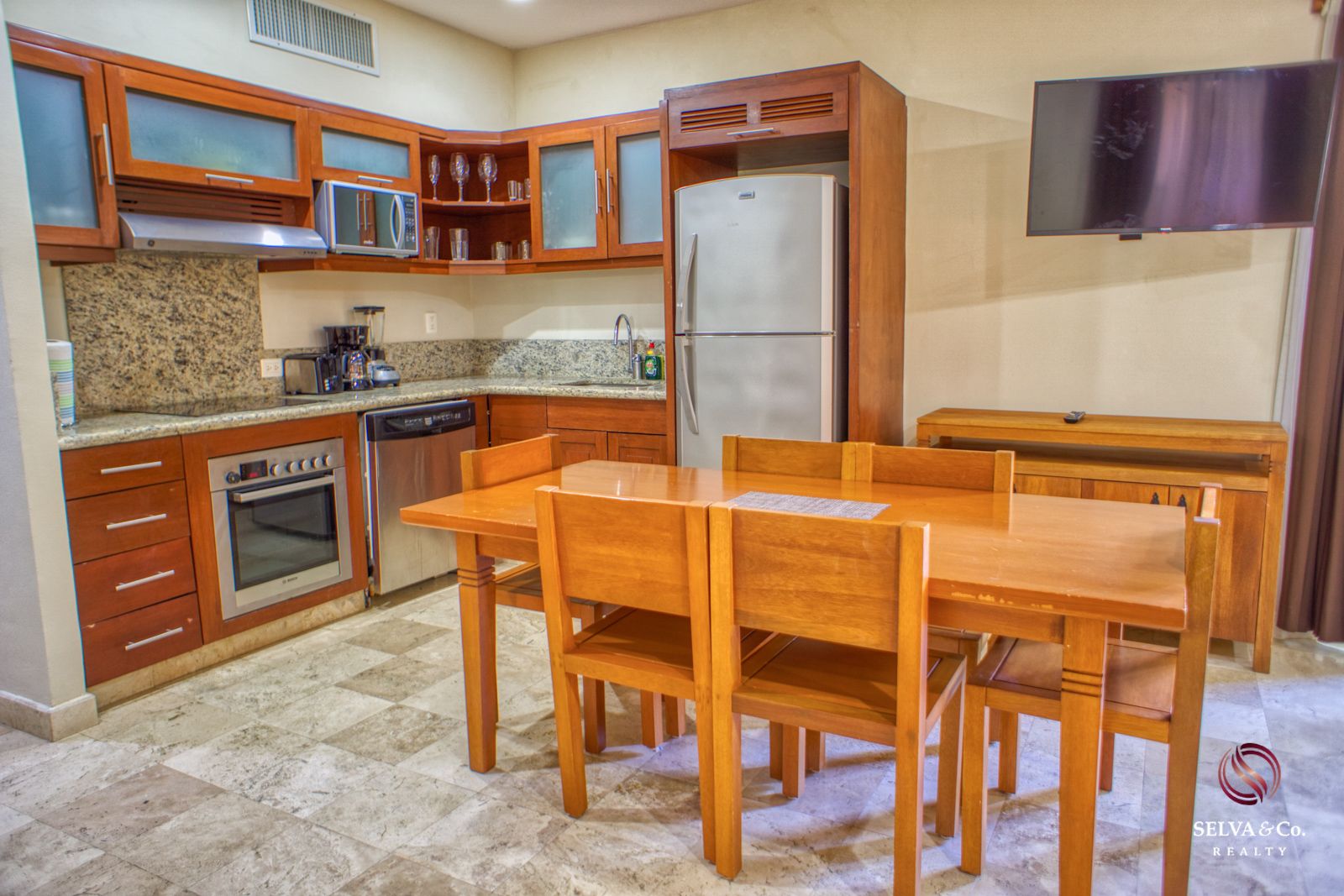 Condo with Common Rooftop for Sale, Downtown, Playa del Carmen