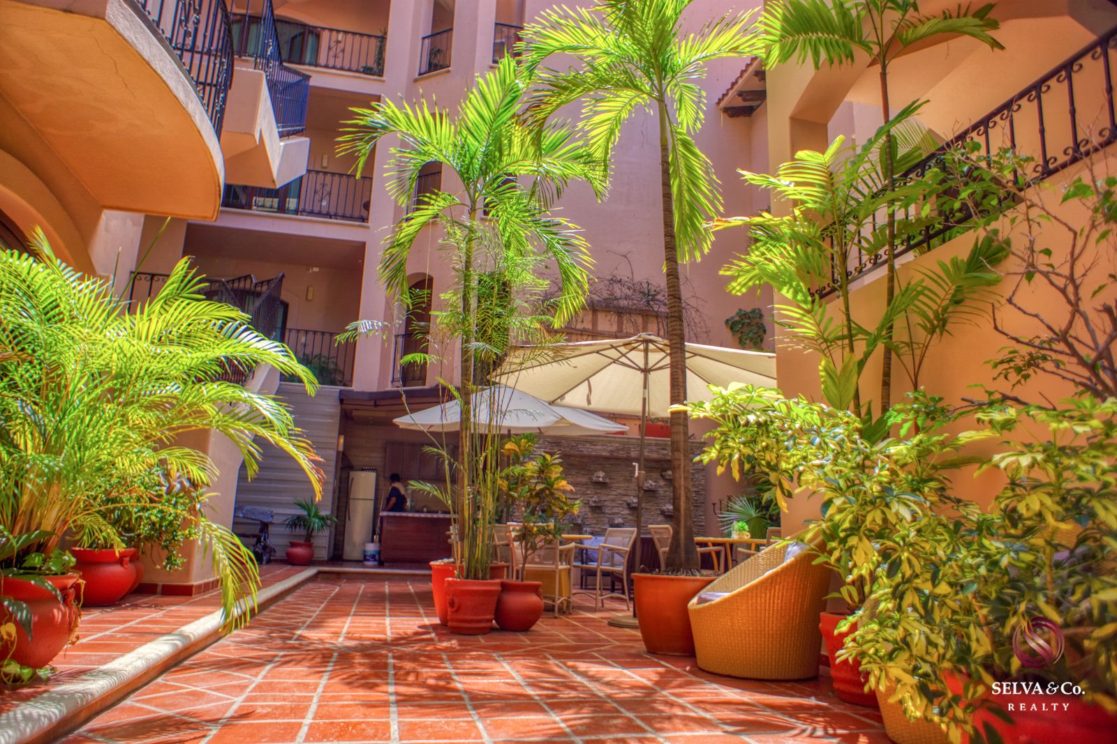 Condo with Common Rooftop for Sale, Downtown, Playa del Carmen