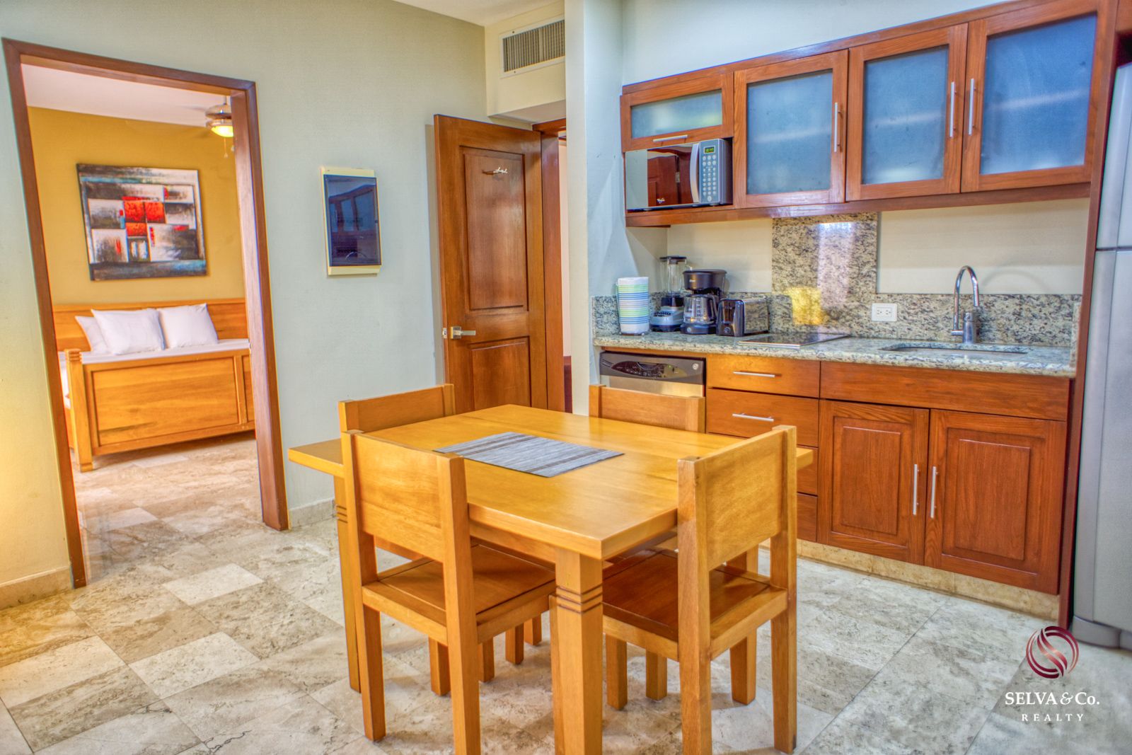 Apartment with ocean view rooftop 400 meters from the beach in Playa del Carmen.