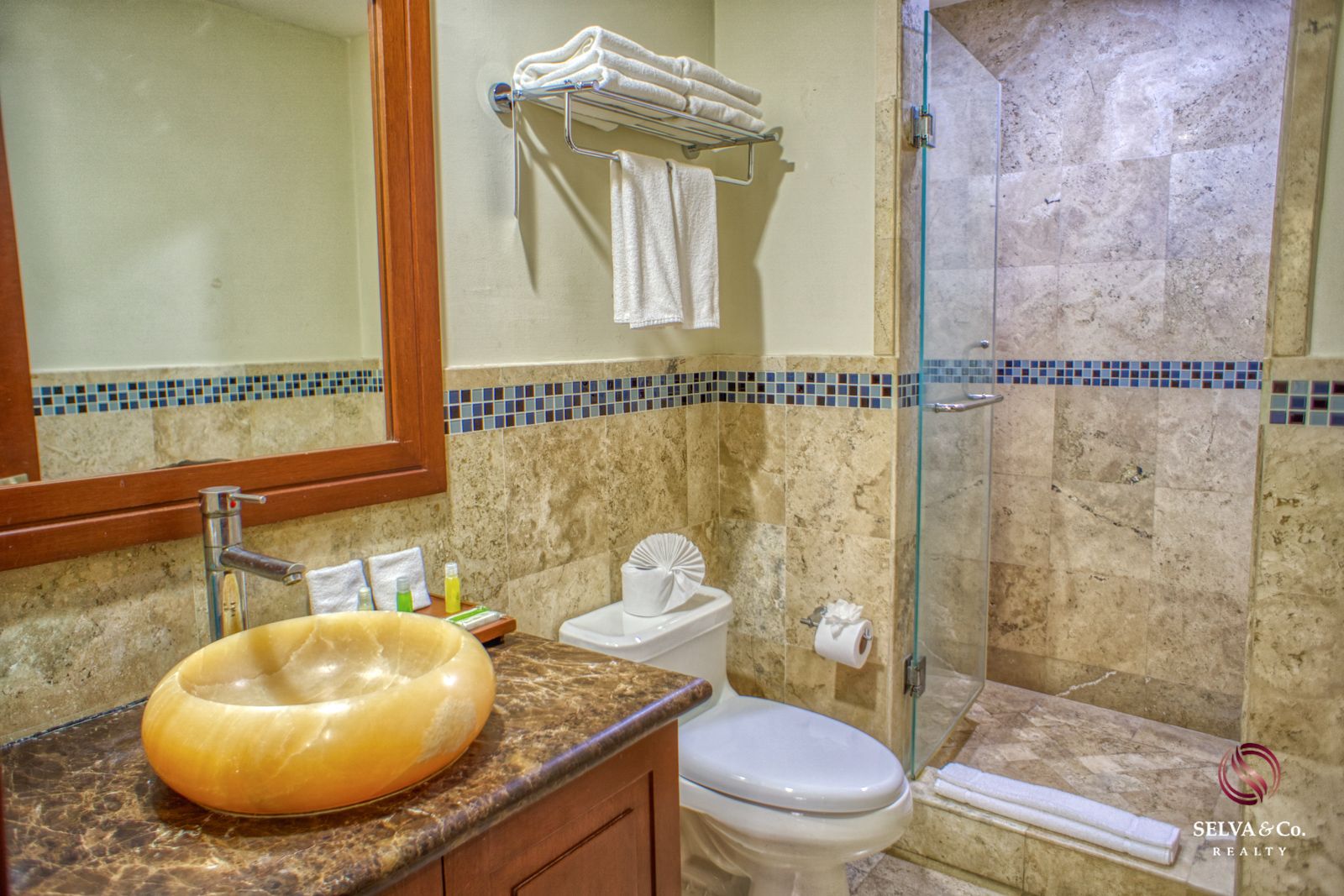 Apartment with ocean view rooftop 400 meters from the beach in Playa del Carmen.