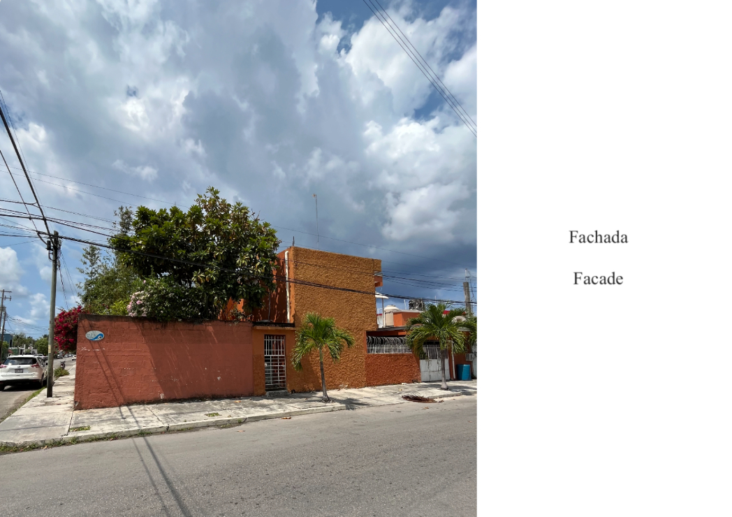 Corner house with garden and private terrace, 12 minutes from the beach, Avenue 11th, for sale. Cozumel.