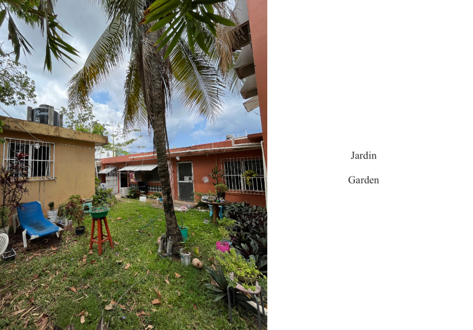 Corner house with garden and private terrace, 12 minutes from the beach, Avenue 11th, for sale. Cozumel.