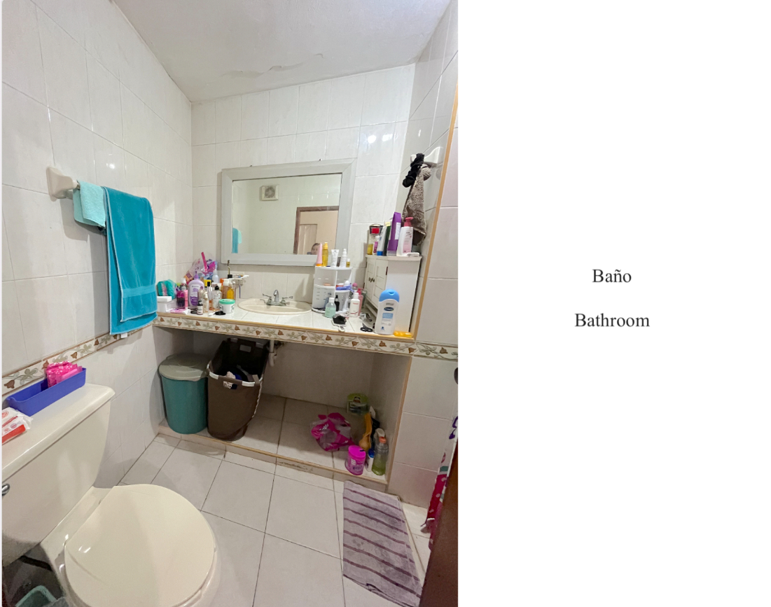 Corner house with garden and private terrace, 12 minutes from the beach, Avenue 11th, for sale. Cozumel.