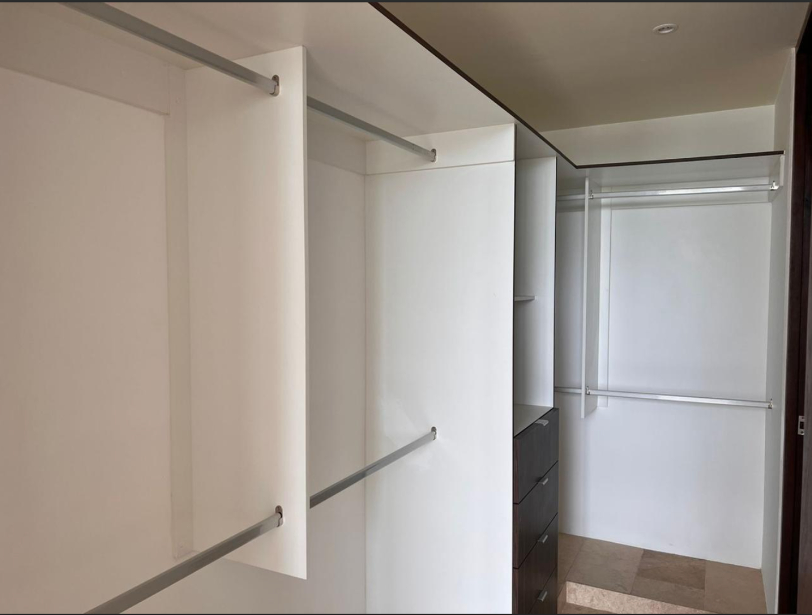 Two-bedroom apartment, pet-friendly, for sale in M&eacute;rida.