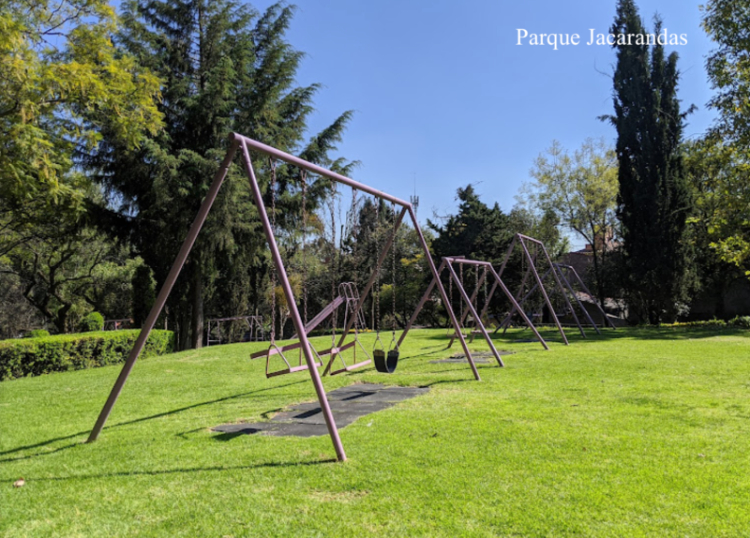 House with Jacuzzi, near the lake for sale, Valle de Bravo, CDMX