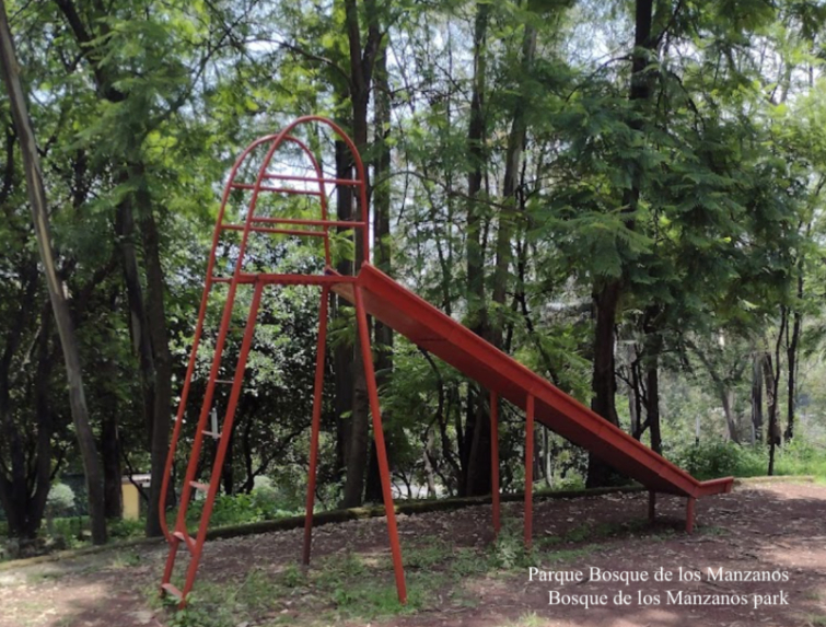 House with Jacuzzi, near the lake for sale, Valle de Bravo, CDMX