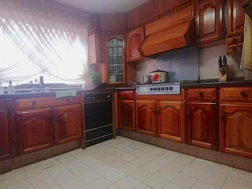 House with Jacuzzi, near the lake for sale, Valle de Bravo, CDMX