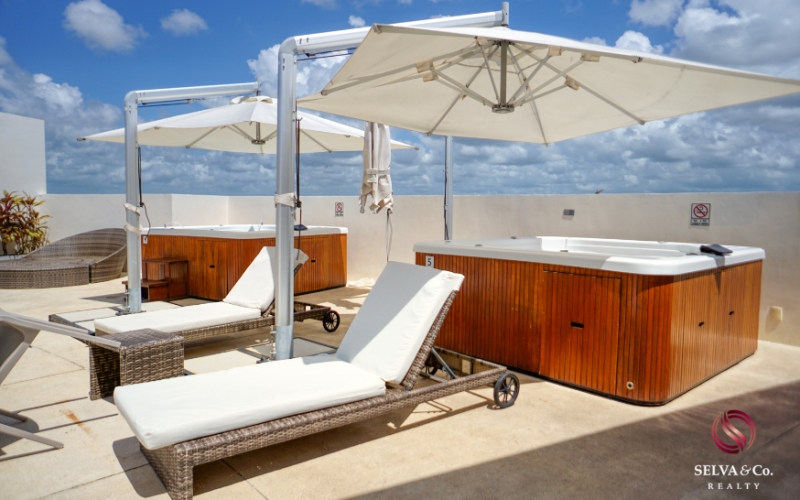 Departamento, 3 albercas, roof top con 6 jacuzzis, area de asador, terraza con barra, Lagunas de Ciudad Mayakoba, residencial con urbanismo