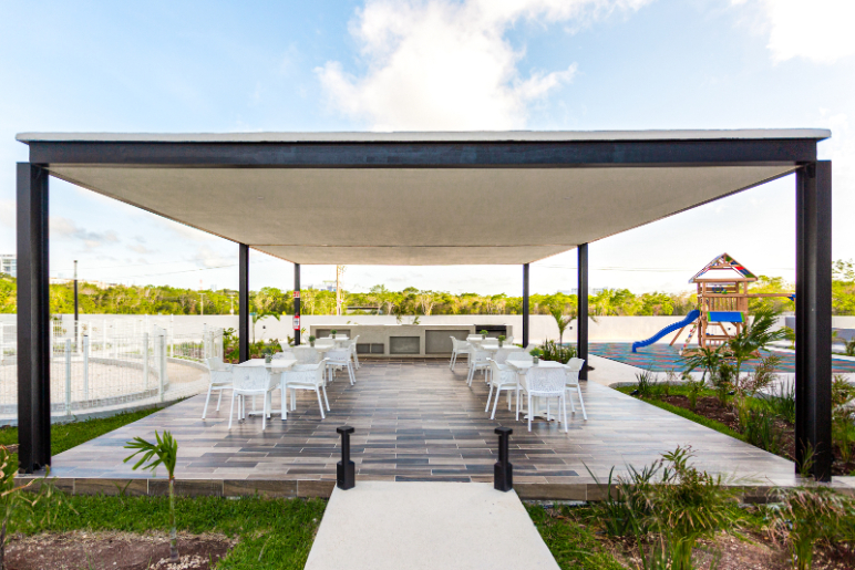 Apartment for sale with amenities, swimming pool, gym, yoga area, bbq area, coworking area, childrens play area and many more activities