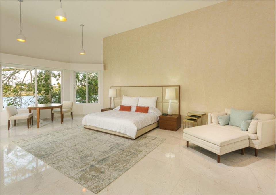 Casa con alberca privada y muelle, en venta, Pok Ta Pok, Zona Hotelera, Canc&uacute;n