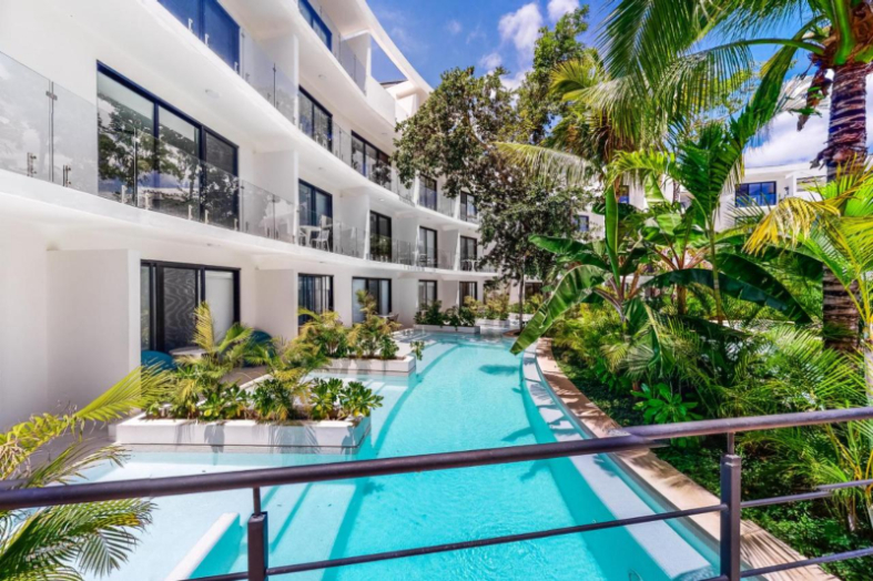 Studio 900 meters from the beach, furnished, infinity pool, cinema, spa, holistic terrace, gym, restaurant, and more, in pre-construction, f