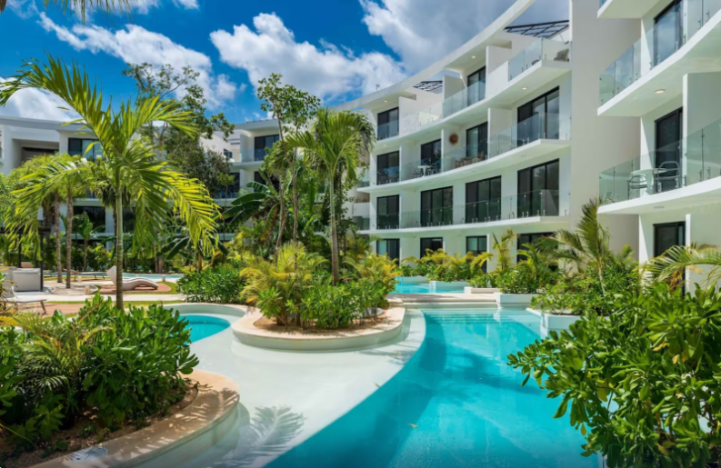 Studio 900 meters from the beach, furnished, infinity pool, cinema, spa, holistic terrace, gym, restaurant, and more, in pre-construction, f