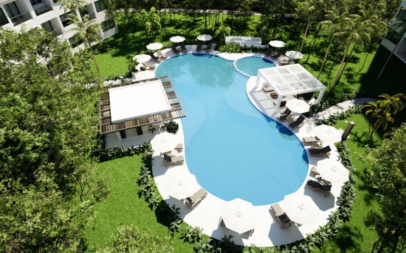 Apartment with lock off, terrace, cellar and laundry room, overlooking the forest, spa, sports courts, pool, jacuzzi, childrens club, in Cu