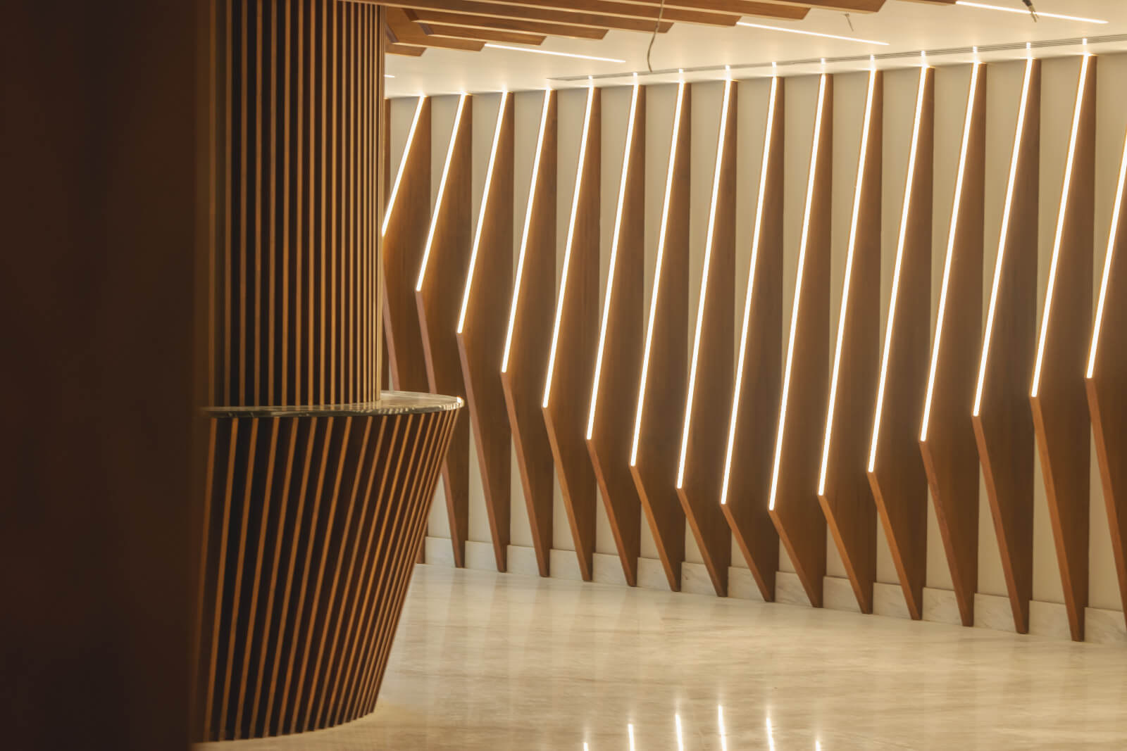 Ocean view apartment with, dock, golf, marina,  beach club, for sale Puerto Canc&uacute;n.