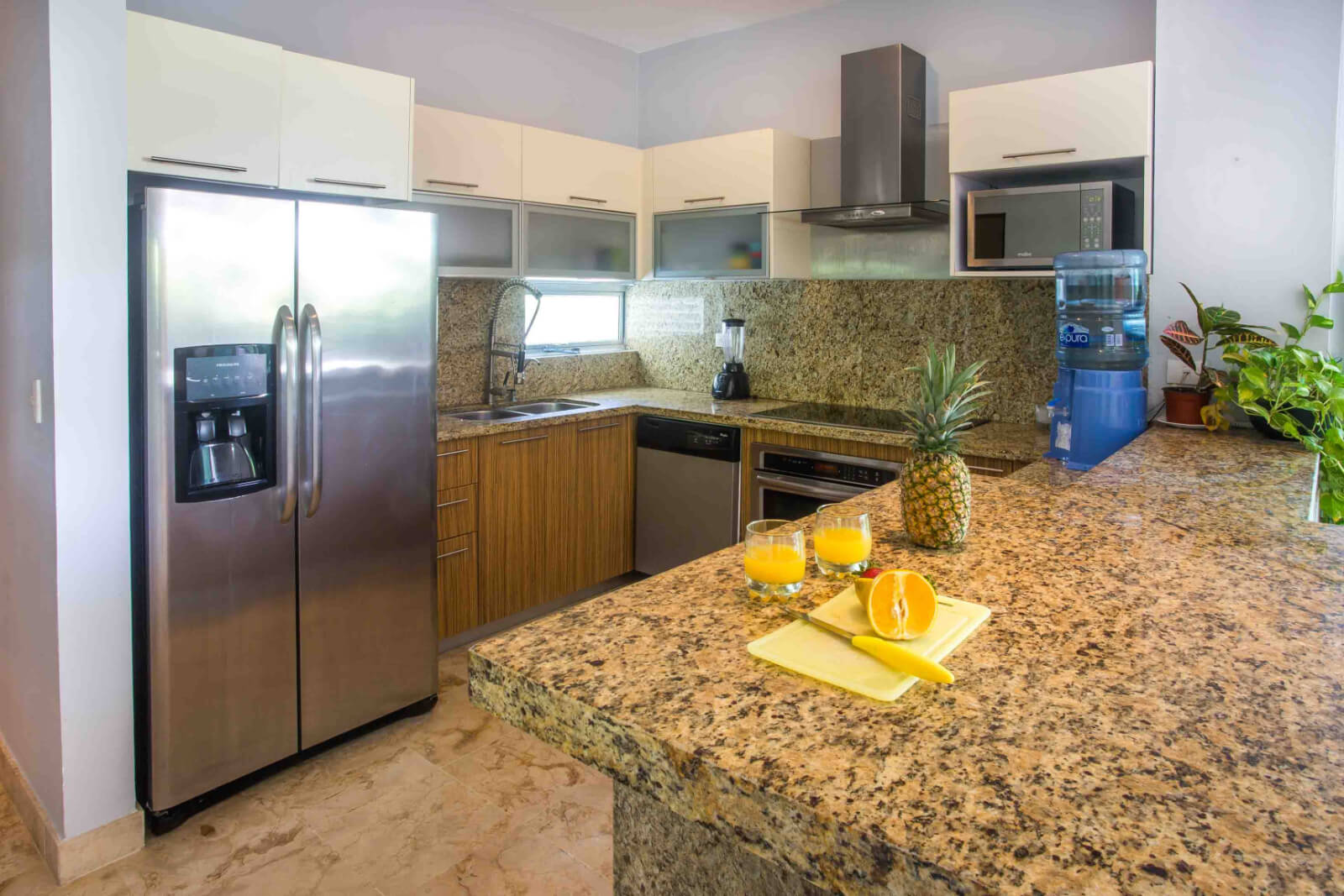 Condominium with garden, terrace, pool, sauna and jacuzzi, for sale, Playacar, Playa del Carmen.