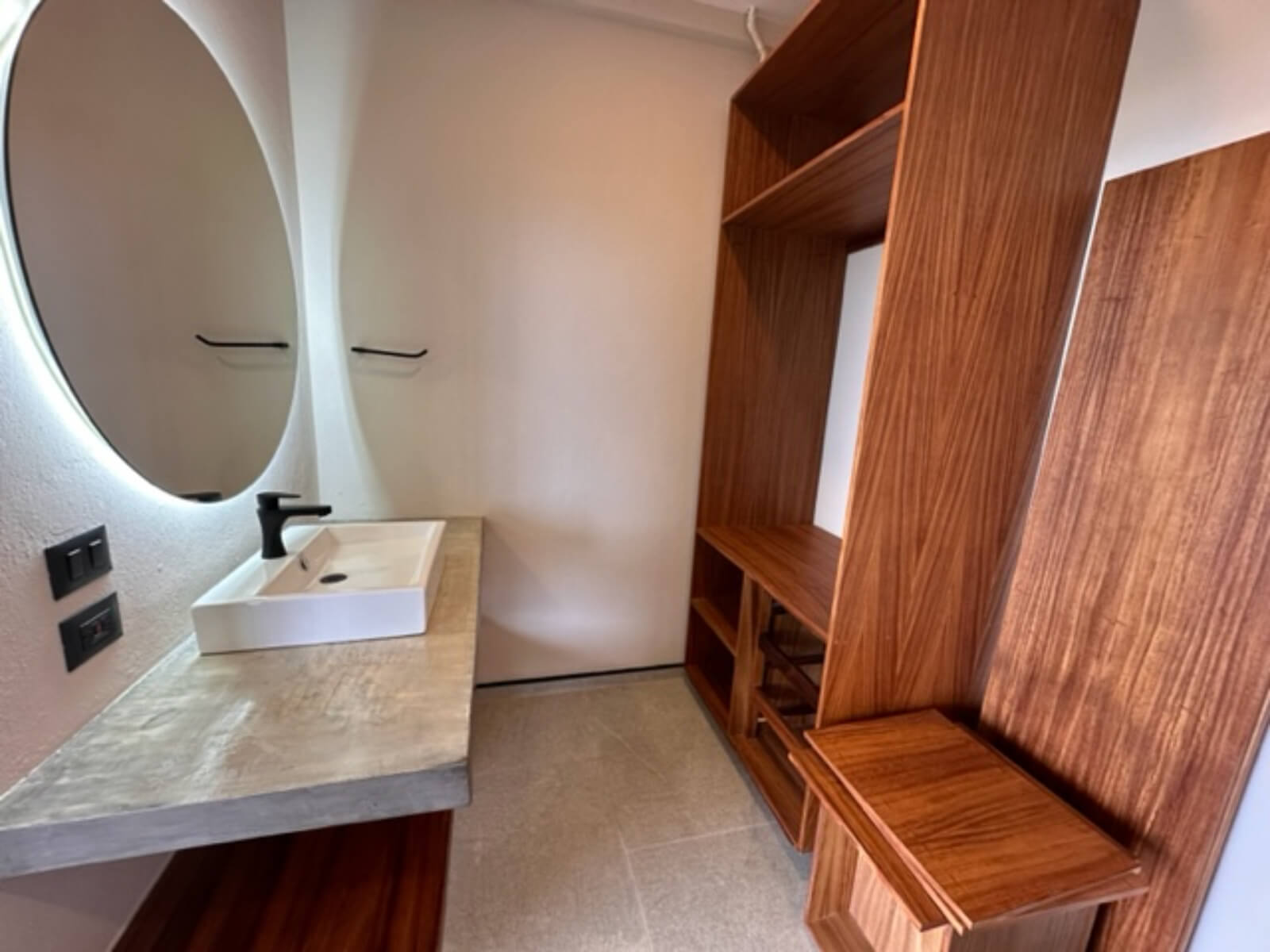 Condo with ocean view, garden, and private pool for sale in Huatulco.