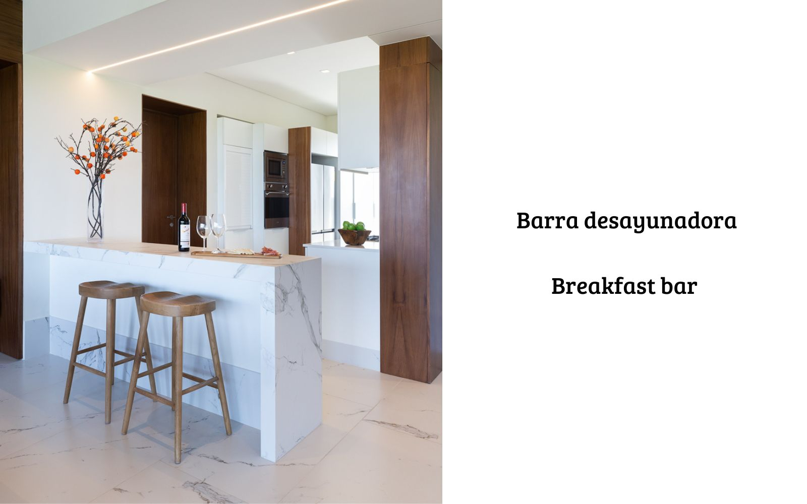 Ocean view apartment with dock, adults pool, golf, marina,  beach club, for sale Puerto Canc&uacute;n.