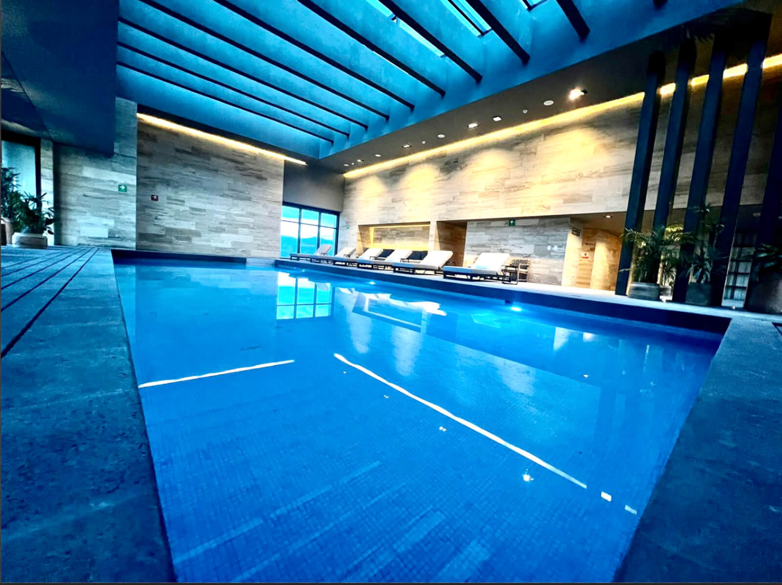 Apartment with clubhouse, cinema, sports courts, spa green areas, panoramic pool, for sale in Interlomas, Huixquilucan