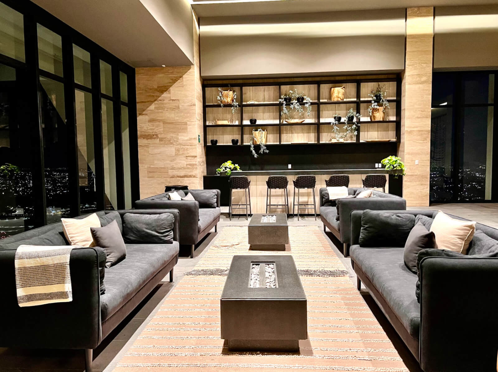 Apartment with terrace, TV room, service room with bathroom, pool, gym, business center, cigar bar, juice bar and more,  pre-construction fo