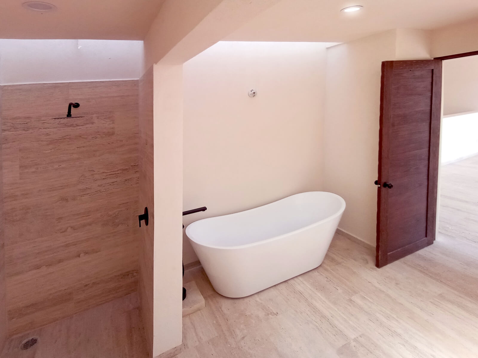 4 bedroom house community with golf course, clubhouse with pool, for sale, San Miguel de Allende.