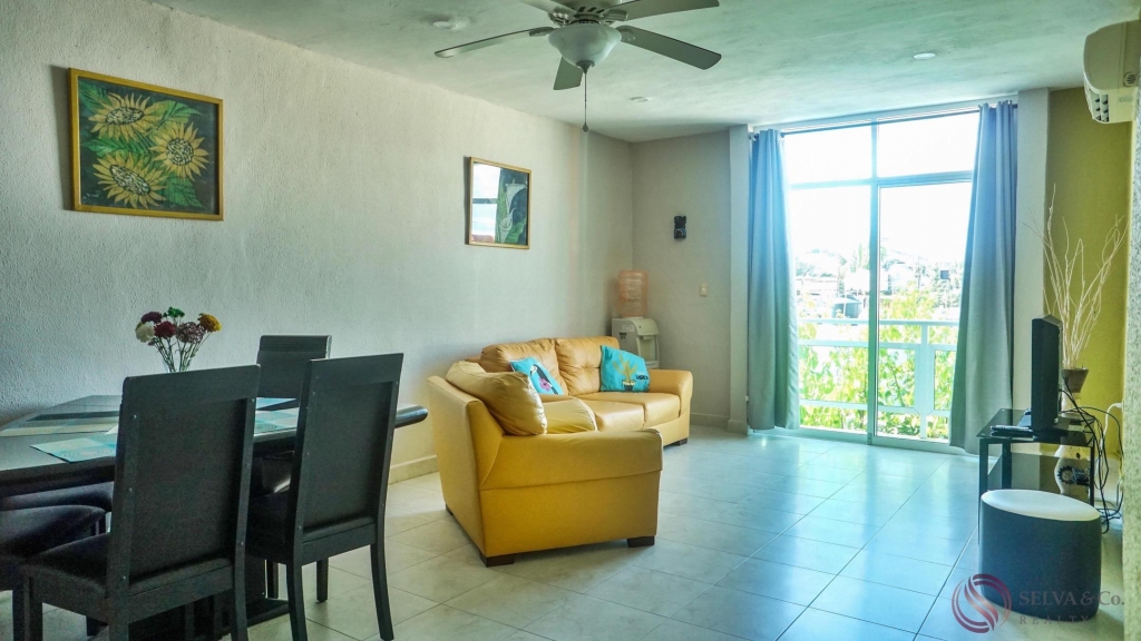 Incre&iacute;ble departamento con terraza privada y vista a la alberca &ndash; Ejido, Playa del Carmen