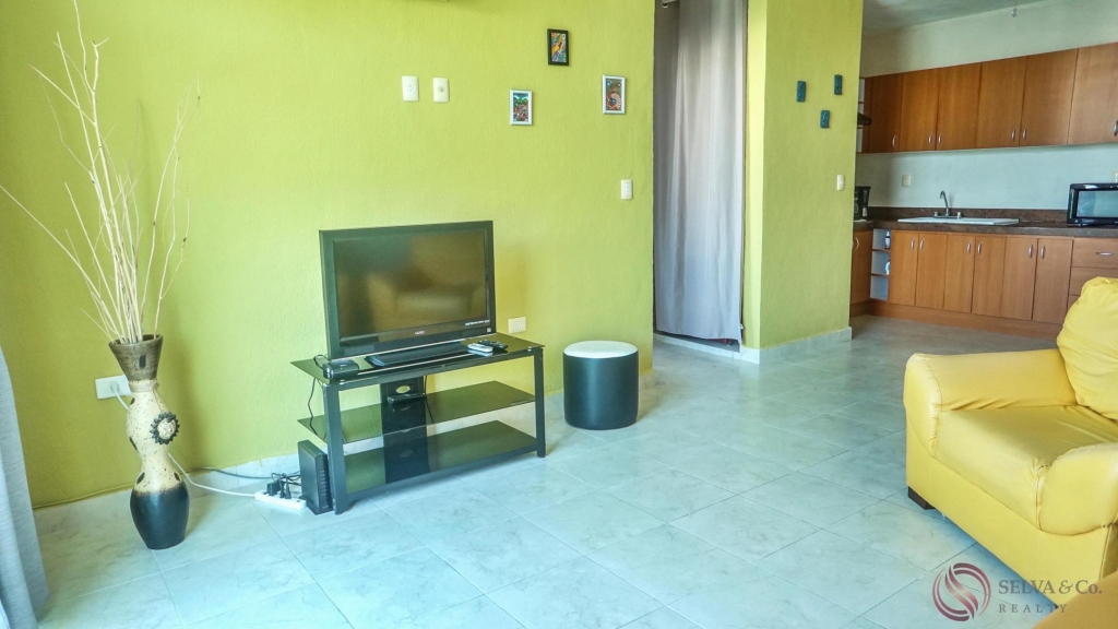 Incre&iacute;ble departamento con terraza privada y vista a la alberca &ndash; Ejido, Playa del Carmen