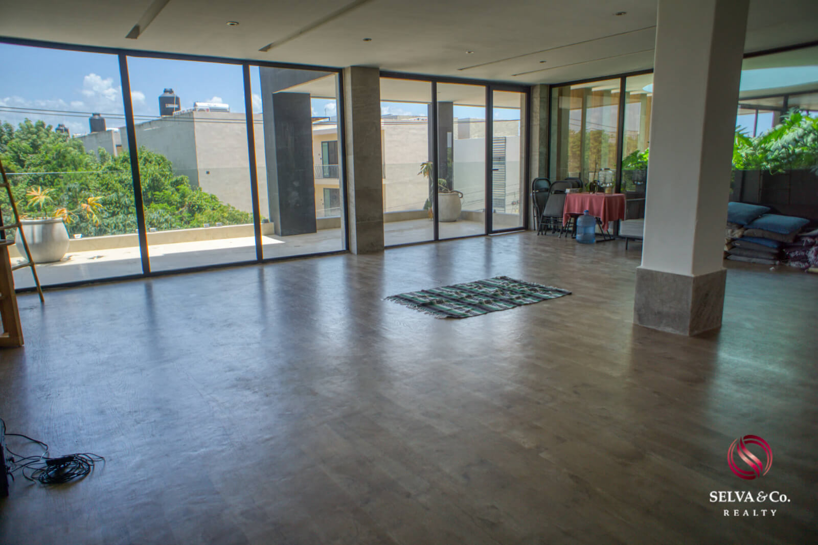 Studio with terrace, grill and private outdoor dining area, eco technology, electric bicycles, spa, 700 m2 of swimming pools